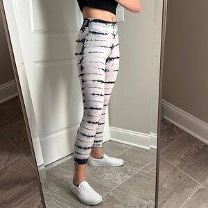 Tie Dye Cropped Leggings